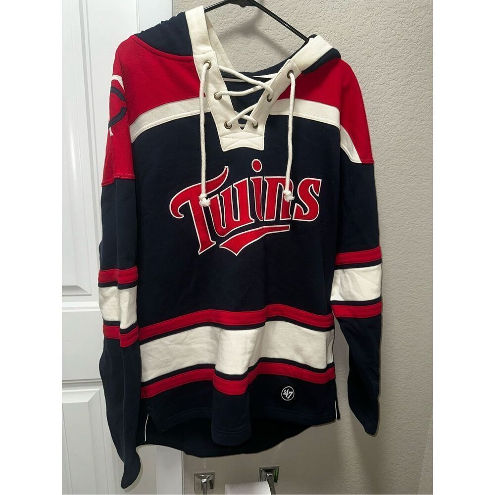 NWT 47 Minnesota Twins Lace Hoodie